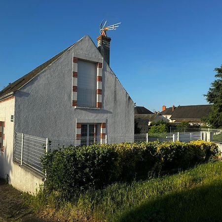 Maison De Bord De Loire Sully-sur-Loire Exteriör bild